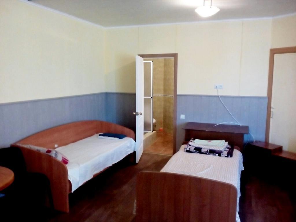 Hostel Mnogoborets F. Klub Odessza Kültér fotó
