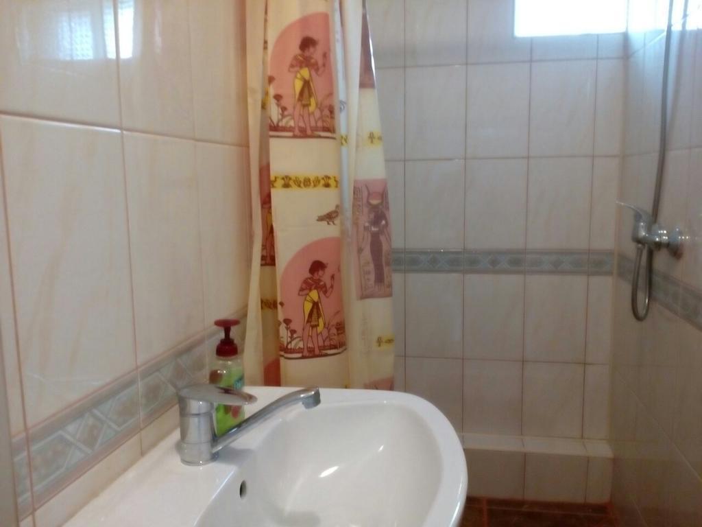 Hostel Mnogoborets F. Klub Odessza Kültér fotó