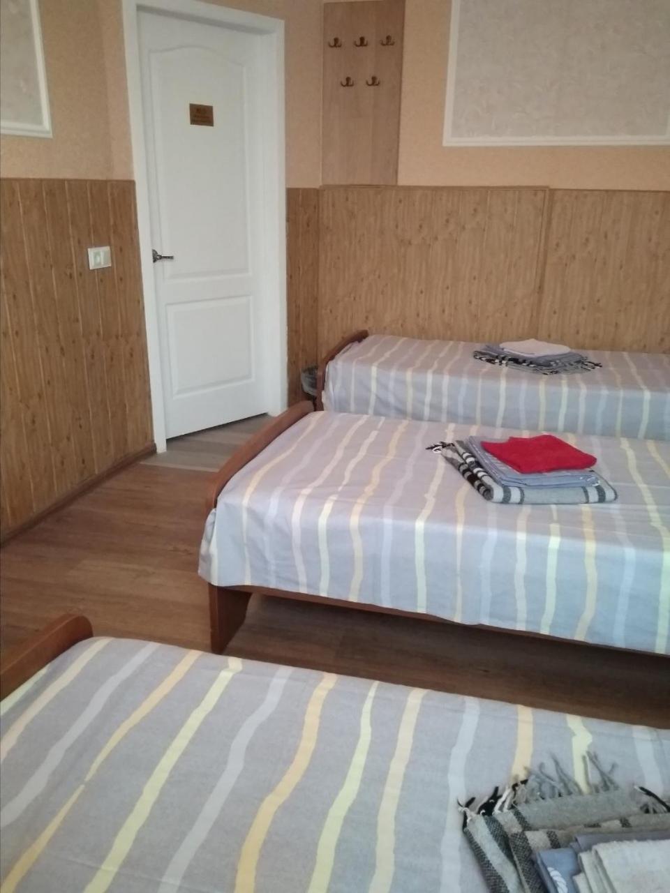 Hostel Mnogoborets F. Klub Odessza Kültér fotó